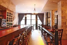 The Tangled Vine 434 Amsterdam Ave At 81st St Two Things Distinguish This Spot From Other Wine Bars The Mediterranean Menu Of Wine Bar Wine Bar Nyc Nyc