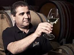 17 (digits and capital letters). RÄƒzvan Macici Romanul Care Face Vin Pe DouÄƒ Emisfere Vinurile Romanesti Sunt Din Ce In Ce Mai Bune Ar Merge La Export