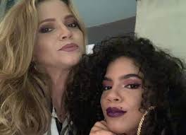 Mãe de Maria do BBB22 elogia determinação da artista: "Era um cotoco de  gente e já sabia o que queria ser"