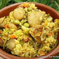 Luzmary Y Sus Recetas Caseras Arroz Amarillo Con Pollo Salchichas Y Menestra De Verduras Gm E Menestra De Verduras Verduras Arroz