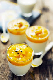 Braaaaasil Gooooal Oui Mais A Par Ca On Mange Quoi La Bas Made In Brasil Et Fromage Frais En Panna Cotta Mangue Et Passion Receitas Receitas Doces Receitas Bimby