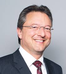 Gezielt vorsorgen Vorsorgen und anlegen mit Weitblick. Dank uns Wasser  sparen und Plastik vermeiden. Unsere neue, attraktive