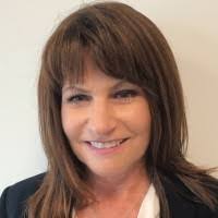 Beth Kellenberger's Instagram, Twitter & Facebook