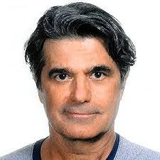 Jonathan Craven's Instagram, Twitter & Facebook