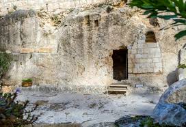 The history of the garden tomb in jerusalem in the new testament of the bible, it is recorded that jesus was betrayed by judas and was crucified on the hill known as golgotha (meaning 'skull' in aramaic). Bibleworld Now The Garden Tomb Possible Burial Site Of Jesus