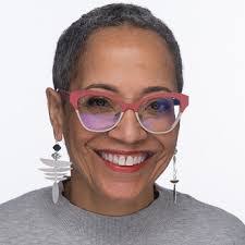 Danielle Copenhaver's Instagram, Twitter & Facebook