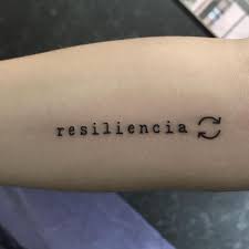 Maybe you would like to learn more about one of these? Las Mejores 40 Ideas De Semi Colon Tattoo Tatuajes Tatuaje Punto Y Coma Tatuajes Minimalistas