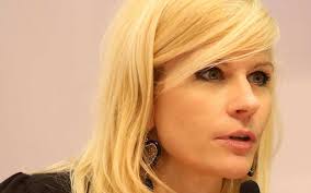 Mapi Danna: chi è la moglie di Claudio Cecchetto, la carriera di scrittrice