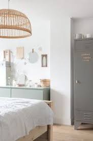 Scandimagdeco Le Blog Inspiration Deco Interieurs Gris Smoke Ou Vert D Eau Blanc Et Bois Clair Interieur Gris Inspiration Deco Decoration Interieure