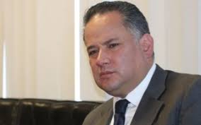 Le dan 11 años de cárcel por robar un carro