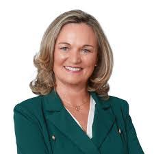 Christine Yeoman's Instagram, Twitter & Facebook