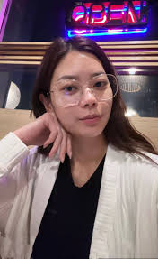 At times like this when 'disaster' hits people can go either way. They can  get grumpy and mean (and under the circumstances that somewhat  understandable) or they can all pull together and