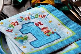 So geht es wahrscheinlich allen eltern und auch wenn kinder in diesem alter noch ein kuchen zum ersten geburtstag gehört da natürlich dazu. Der Erste Geburtstag Erfahrungen Aktion Kleinkind Ernahrung