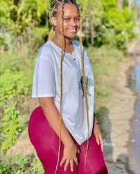 Kangamoja wanene / wanene yake son zama miliyan? Sqerwi3i1uiixm