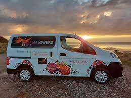 Designer flowers by lisa darbojas jaunlaulāto veikali, citi pirkumi, iepirkšanās, floristi aktivitātēs. Contact Designer Flowers By Lisa