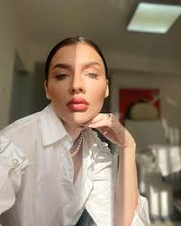 Adela Tecuceanu a spus tot! Fosta concurentă de la „Bravo, ai stil!”, mai  sinceră ca niciodată: „Nu am fost conștientă de atuurile mele”