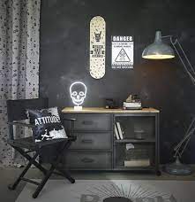Les étagères déco habillent les murs de vos chaque pièce : Wanddeko Skateboard Mit Druckmuster 20x80 Rebel Maisons Du Monde