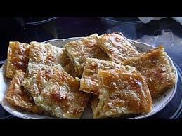 Turkische Borek Aus Yufka Mit Zucchini Fullung Hazir Yufkadan Kabakli Borek Lecker Rezepte Fingerfood