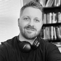 Adrian Mee's Instagram, Twitter & Facebook