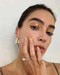 Book Photos Aesthetic Makeup Neon Makeup Makeup Trends