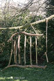 Kinder Basteln Klangspiel Aus Asten Fertiges Klangspiel Hangt Im Garten An Einem Baum Winter Crafts Nature Crafts Forest Kindergarten