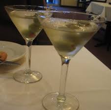 Classic Martini Recipe The Perfect Martini Recipe Lemon Drop Martini Martini Recipes Classic Martini