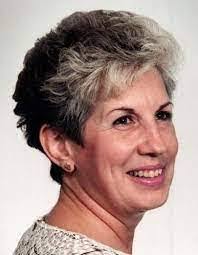 Mariellen Finster's Instagram, Twitter & Facebook