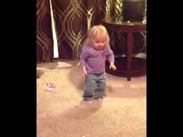 Nina dancando indir, nina dancando videoları 3gp, mp4, flv mp3 gibi indirebilir ve indirmeden izleye ve dinleye bilirsiniz. Nina Dancando Youtube