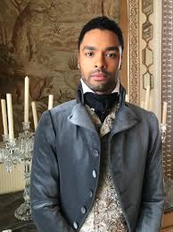 Page stars as simon basset, the alluring and mysterious duke of hastings for whom phoebe dynevor's daphne bridgerton falls head over heels. Bridgerton On Netflix All The Behind The Scenes Moments You Need To See Glamour