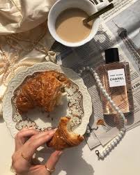 Anita On Instagram Some Coffee A Croissant And A Shot Of The New Perfume Aesthetic Breakfast Breakfasta Asthetisches Essen Beige Asthetik Essen Logos