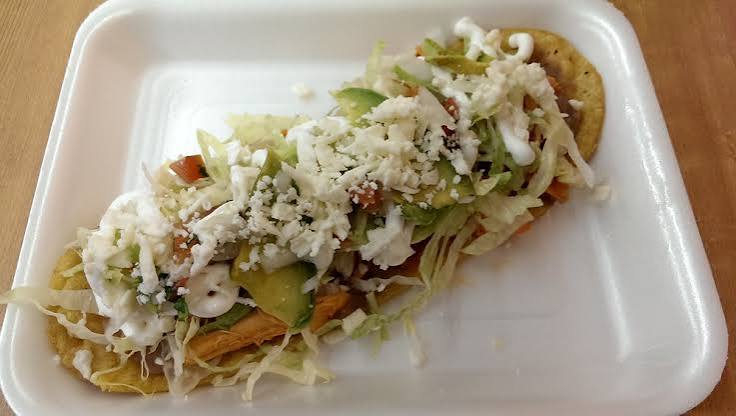 Huaraches de Pollo