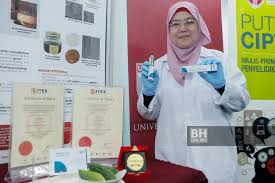 Disini kami kongsikan jamu ekstrak peria katak yang anda boleh buat sendiri di. Peria Katak Belimbing Penawar Luka Diabetes