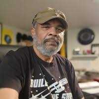 900+ "Luton" profiles