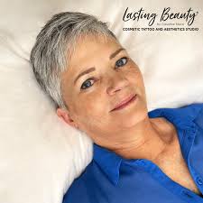 To dye the grey or not?? 🤔