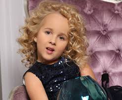 And what could be better than experimenting with their hairstyles to show off just about that? 50 Stylish Hairstyles For Your Little Girl Styling Tips