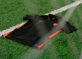 Zowel nederland als belgië zijn één van de favorieten van het ek 2021. Nederlands Elftal Uitshirt 2020 2021 Voetbalshirts Com