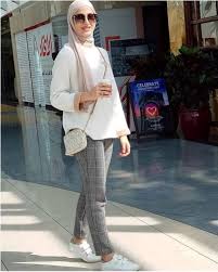 Maybe you would like to learn more about one of these? How To Wear Hijab With Casual Outfits Top 10 Ideas For Women Stylostreet