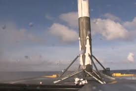 It led to some tongue in cheek comment online that the landing had been a conjurer's trick. Spacex Successfully Lands A Falcon 9 Rocket At Sea For The Third Time The Verge