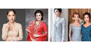 Kebaya kartini ini pun menjadi terkenal karena bentuk kerah dari kebaya enchim berbentuk v dan berukuran lebih sempit dari jenis kebaya lainnya. Hari Kartini 2020 Yuk Mengenal 5 Kebaya Nusantara