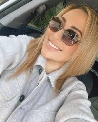 Ella Echols's Instagram, Twitter & Facebook