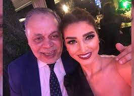 روجينا أرفقت الصور بتهنئة خاصة لزوجها، بقولها: Ø£Ø´Ø±Ù Ø²ÙƒÙŠ ÙˆØ±ÙˆØ¬ÙŠÙ†Ø§ Ù„Ø§ Ù…ÙƒØ§Ù† Ù„Ù„ØºÙŠØ±Ø© Ø¨ÙŠÙ†Ù†Ø§ Ø§Ù„Ù…ØµØ±ÙŠ Ø§Ù„ÙŠÙˆÙ…