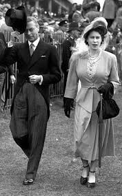 1948 From Queen Elizabeth Ii S Royal Style Through The Years Young Queen Elizabeth Royal Fashion Princess Elizabeth