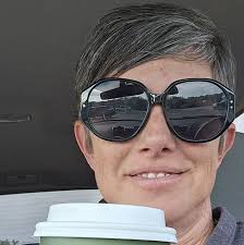 Uber Eats Drivers Discuss Low-Paying Orders and Tips