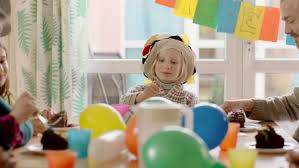 System crasher (systemsprenger) features a tremendous central performance from helena zengel, along with superb use of editing and colour. Systemsprenger Cinestar