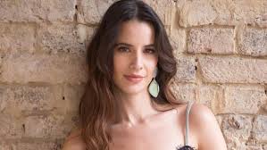 Empezó a modelar cuando apenas tenía 10 años de la mano del reconocido diseñador colombiano ángel yáñez. Sin Palabras Asi Ha Vivido Su Embarazo La Actriz Laura Londono