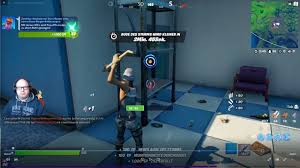 Füge gegnern bei durrr burger oder einem durr burger imbisswagen schaden zu. Fortnite 2 Season 5 Zerstore Gebaude Bei Durrr Burger Oder Einem Durrr Burger Imbisswagen Youtube