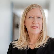 Kristin Vogel's Instagram, Twitter & Facebook