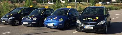 La 16 ani, tânărul şofer ar urma să mai respecte unele condiţii pentru a i se permite accesul pe drumurile publice la volanul unui vehicul. Smart Abc Scoala De Soferi Bacau