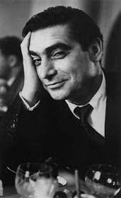 Photos-Robert Capa