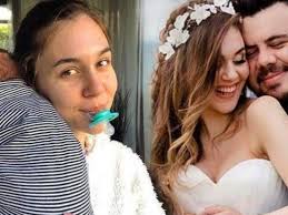 Eser yenenler ve berfu yenenler hastanede ▻ trlocal.info/u/video/eqgcl7rp3hrmpnq bayi toplantısı sinema filminin galasına katılan eser. Berfu Yenenler Sonunda Mete Emmi Sine Kavustu Unlu Komedyen Eser Yenenler Ikinci Kez Baba Oldu